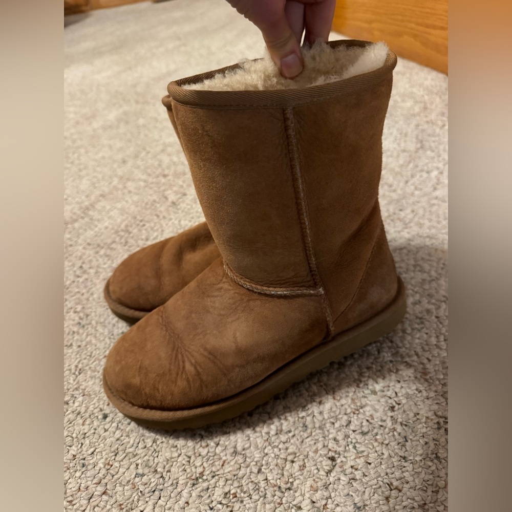 UGG Classic Short Boots